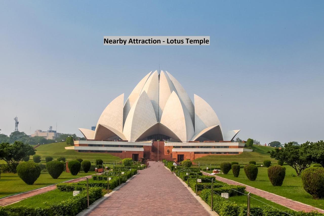 Gem Near Lotus Temple Hotel New Delhi Exterior photo